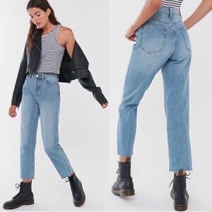 BDG Slim Straight Jean Frayed Hem Cropped Sz 25